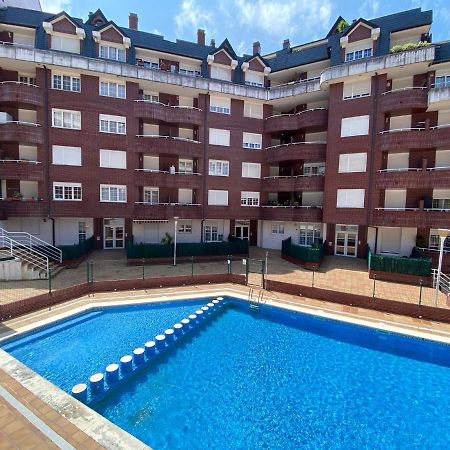 Paraiso Soleado: Piso Con Terraza, Piscina Y Garaje A 5 Min De Playa Castro Urdiales Bagian luar foto