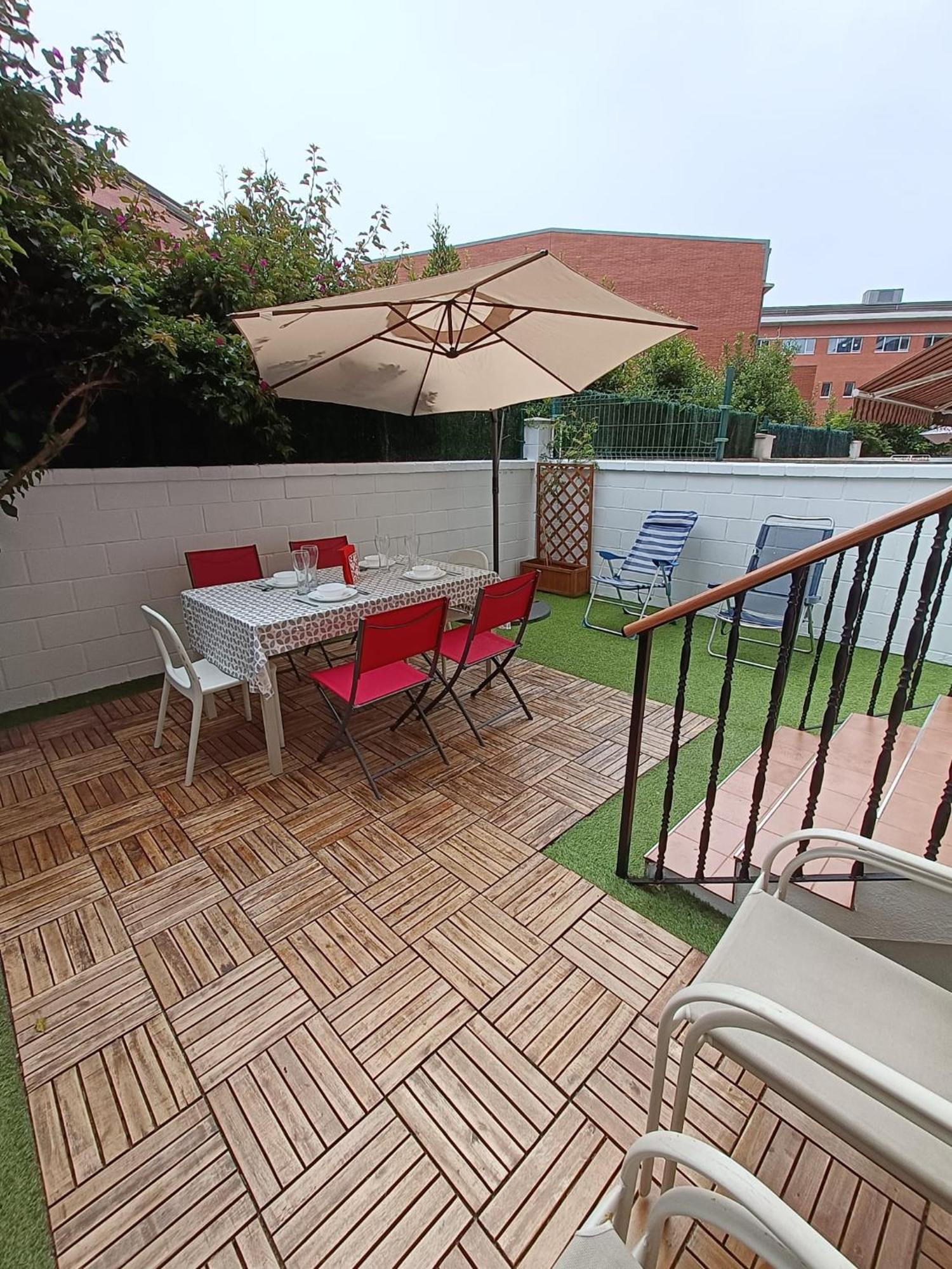 Paraiso Soleado: Piso Con Terraza, Piscina Y Garaje A 5 Min De Playa Castro Urdiales Bagian luar foto